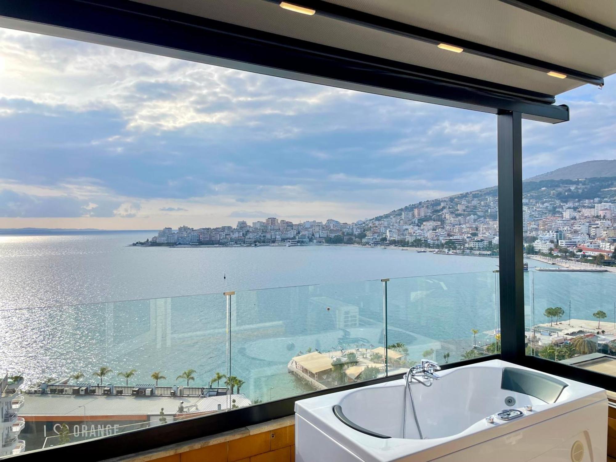Apartamento Seaview Golden Penthouse Sarandë Exterior foto