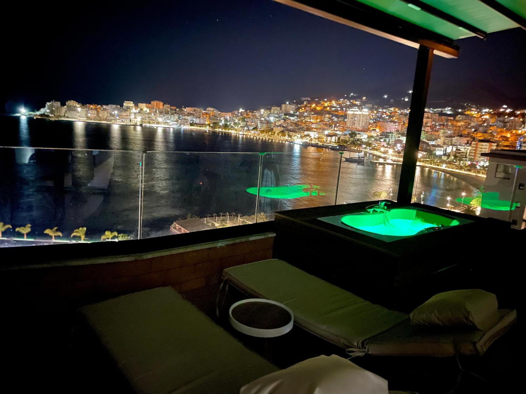 Apartamento Seaview Golden Penthouse Sarandë Exterior foto